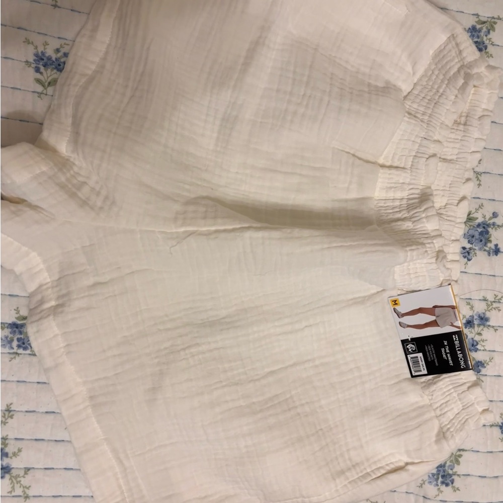 Billabong Cream High-Waisted Muslin Shorts
